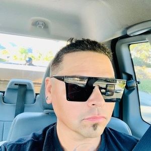 Meet your Posher, Mark